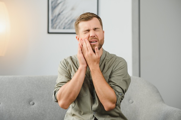 What To Do When You Experience A Broken Tooth